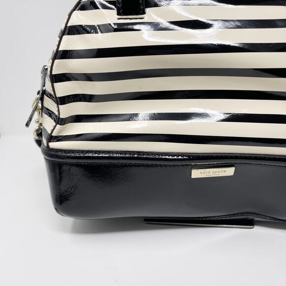 Kate Spade Chelsea Park Porter Patent Leather Handbag Black Cream Bow Crossbody - Picture 9 of 12
